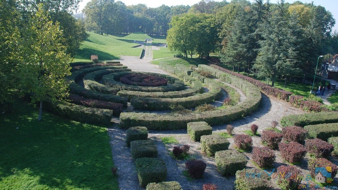 Spomen groblje u Sremskoj Mitrovici